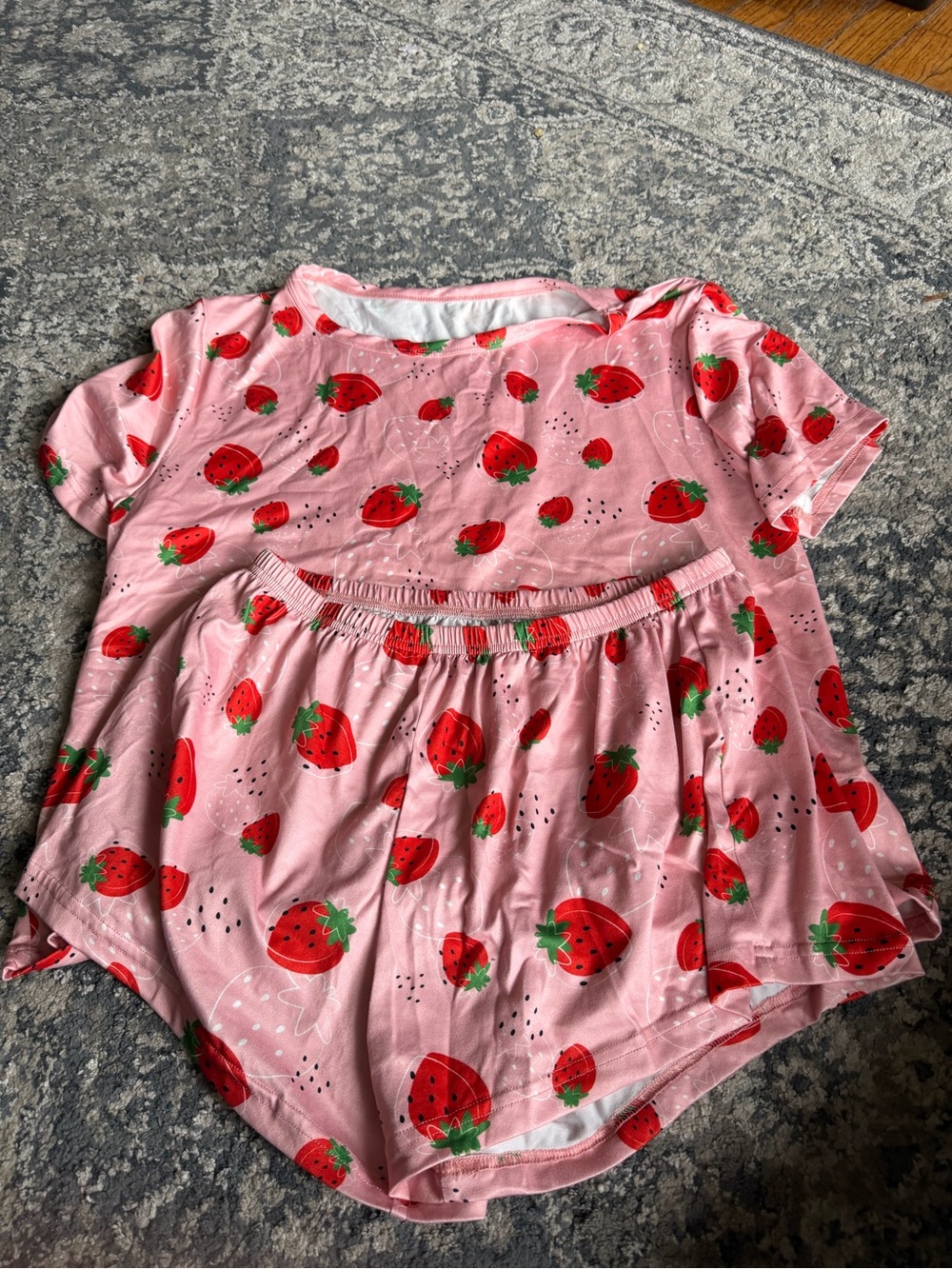 SHEIN Pink Strawberry Print Short Sleeve Pajama Set